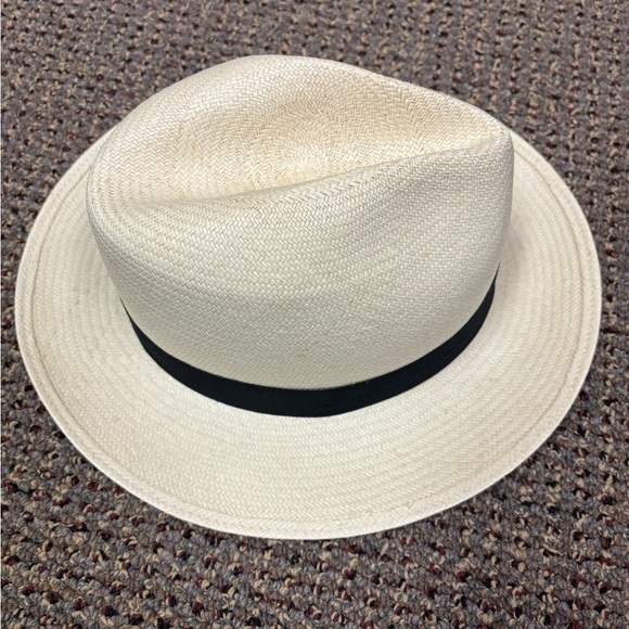 Tesi straw Fedora with Black Band - Picture 5 of 10